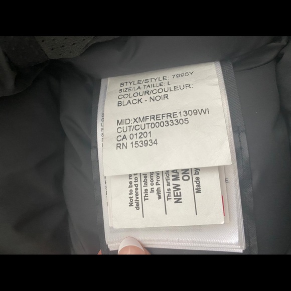 Authentic Canada goose jacket - Picture 4 of 7